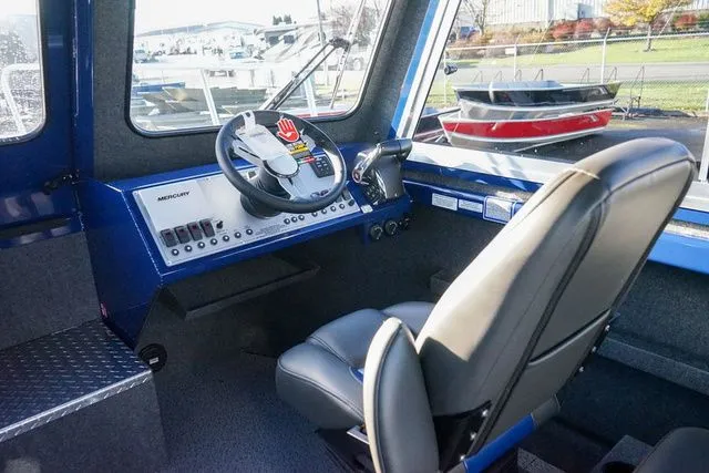 Slide: The Image of Thunder Jet 26 Alexis Pro XL 2025 - 10