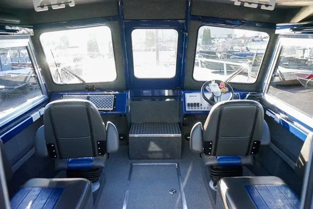 Slide: The Image of Thunder Jet 26 Alexis Pro XL 2025 - 9