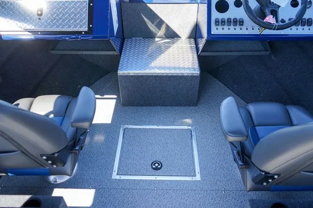 Slide: The Image of Thunder Jet 210 Luxor Pro HT 2025 - 14