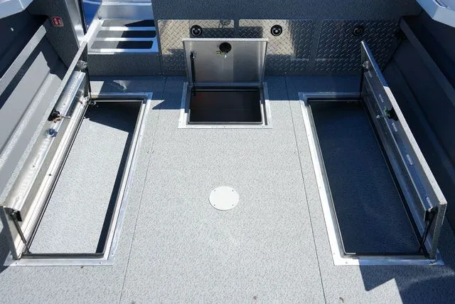 Slide: The Image of Thunder Jet 210 Luxor Pro HT 2025 - 6