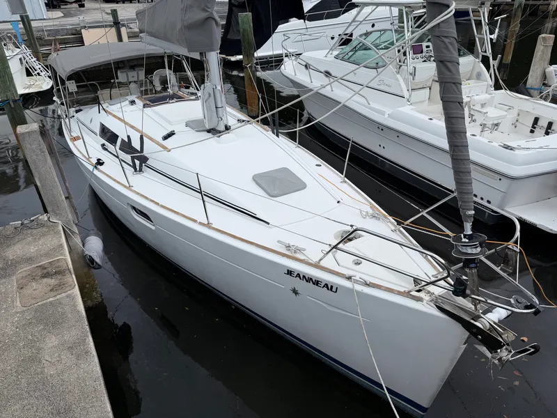 Slide: The Image of Jeanneau Sun Odyssey 36 2011 - 13