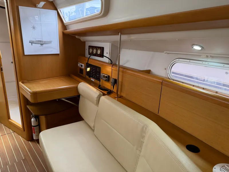 Slide: The Image of Jeanneau Sun Odyssey 36 2011 - 17