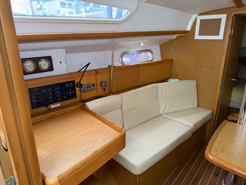 Slide: The Image of Jeanneau Sun Odyssey 36 2011 - 22