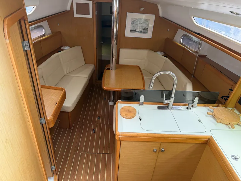 Slide: The Image of Jeanneau Sun Odyssey 36 2011 - 3