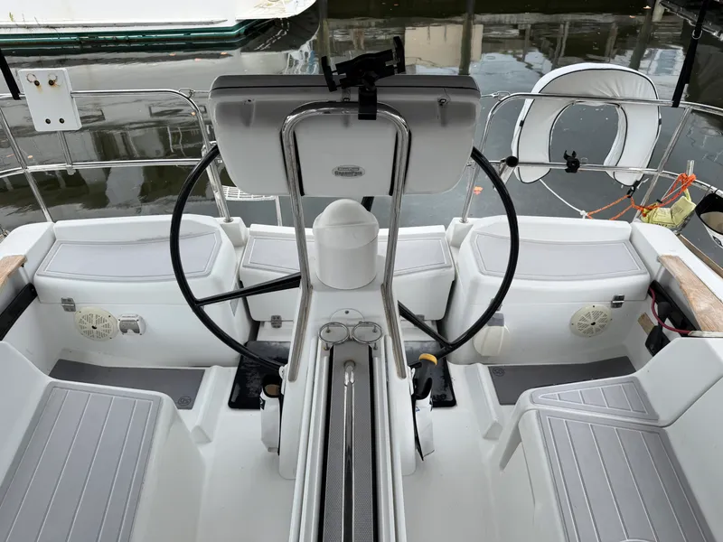 Slide: The Image of Jeanneau Sun Odyssey 36 2011 - 8