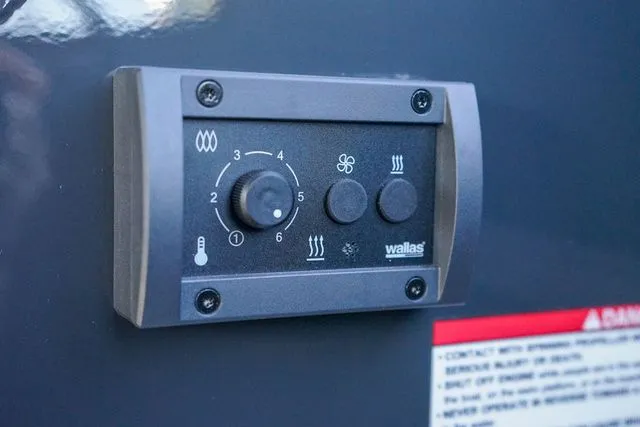 Slide: The Image of Thunder Jet 26 Alexis Pro XL HT 2026 - 21