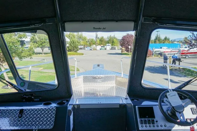 Slide: The Image of Thunder Jet 26 Alexis Pro XL HT 2026 - 23