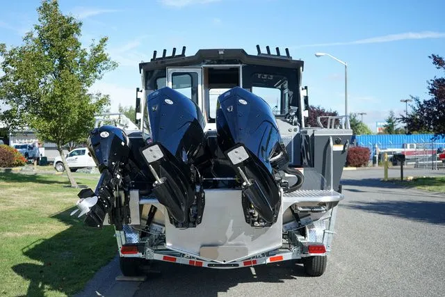 Slide: The Image of Thunder Jet 26 Alexis Pro XL HT 2026 - 4