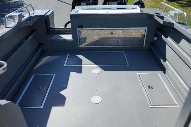 Slide: The Image of Thunder Jet 26 Alexis Pro XL HT 2026 - 6