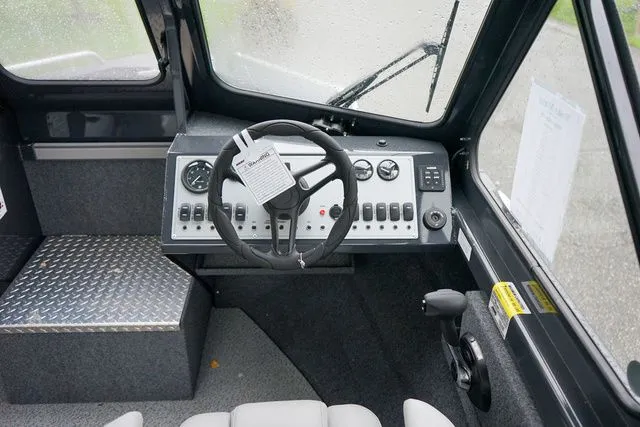 Slide: The Image of Thunder Jet 200 Luxor 2026 - 15