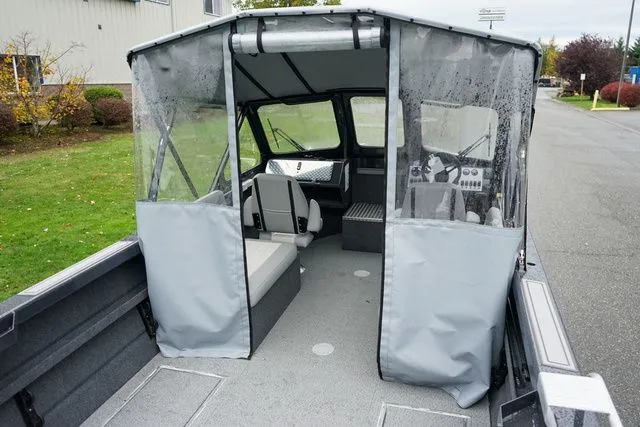 Slide: The Image of Thunder Jet 200 Luxor 2026 - 5