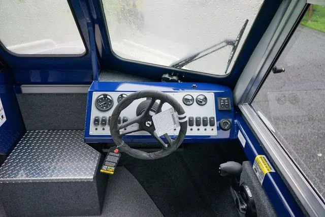 Slide: The Image of Thunder Jet 185 Luxor HT 2026 - 12