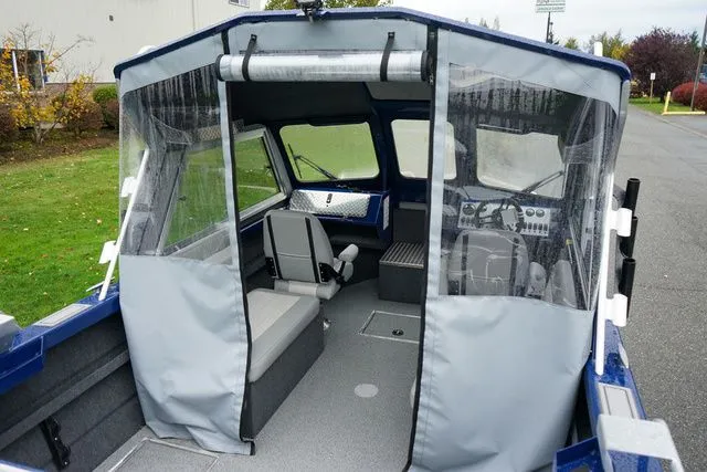 Slide: The Image of Thunder Jet 185 Luxor HT 2026 - 5