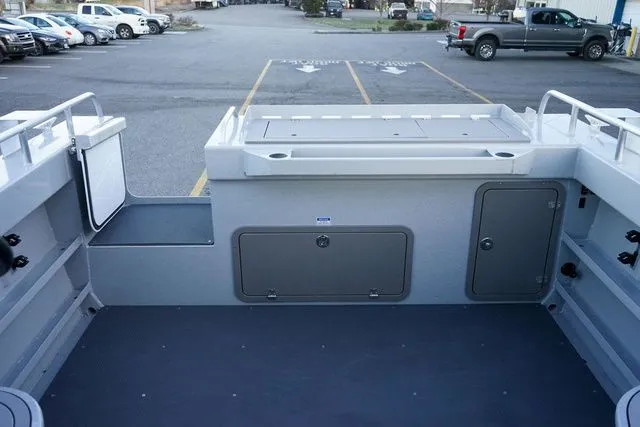 Slide: The Image of Weldcraft 260 Cuddy King 2025 - 8