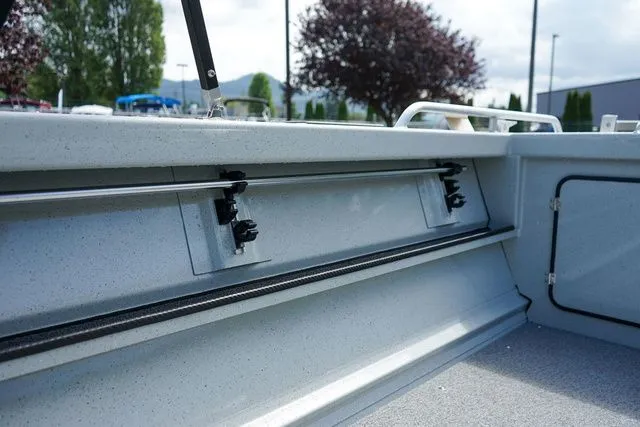 Slide: The Image of Weldcraft 180 Rebel 2026 - 12