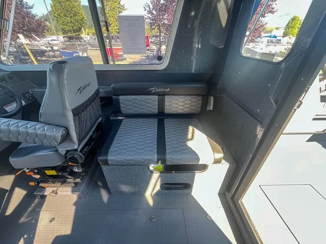 Slide: The Image of Weldcraft 220 Ocean King 2026 - 12