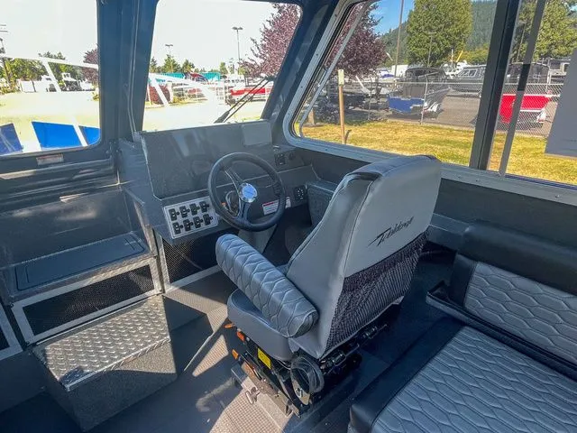 Slide: The Image of Weldcraft 220 Ocean King 2026 - 15