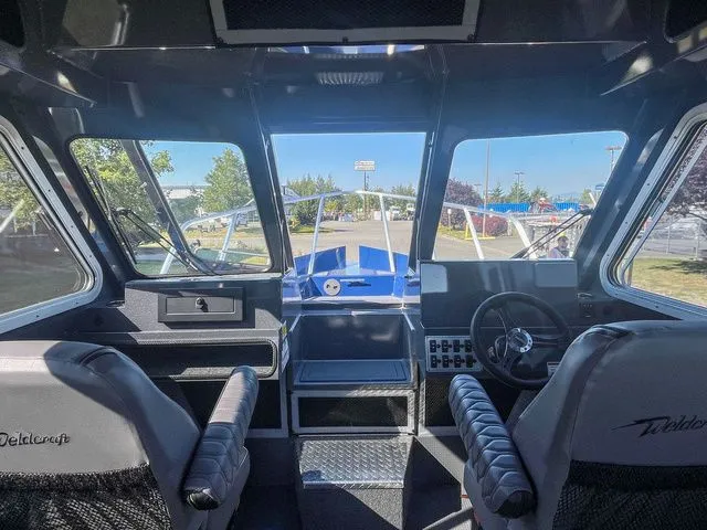 Slide: The Image of Weldcraft 220 Ocean King 2026 - 19