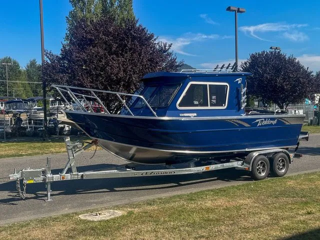 Slide: The Image of Weldcraft 220 Ocean King 2026 - 22