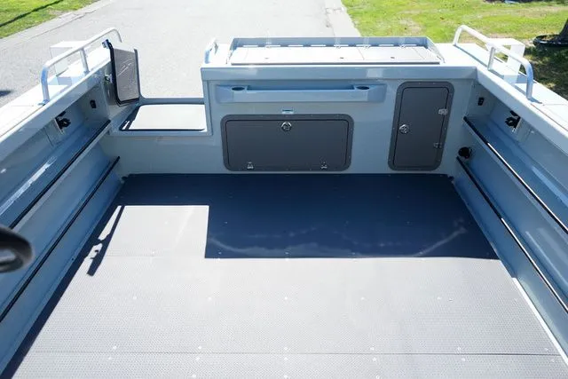 Slide: The Image of Weldcraft 240 Ocean King 2026 - 6