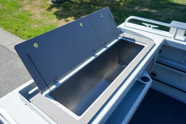 Slide: The Image of Weldcraft 240 Ocean King HT 2026 - 8