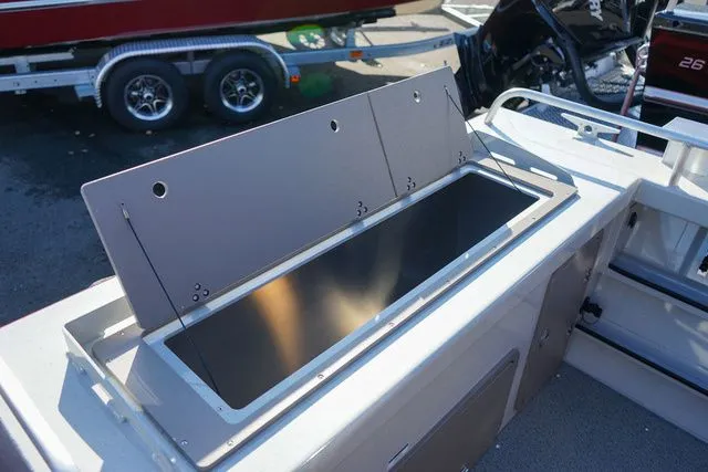 Slide: The Image of Weldcraft 210 Revolution HT 2026 - 8