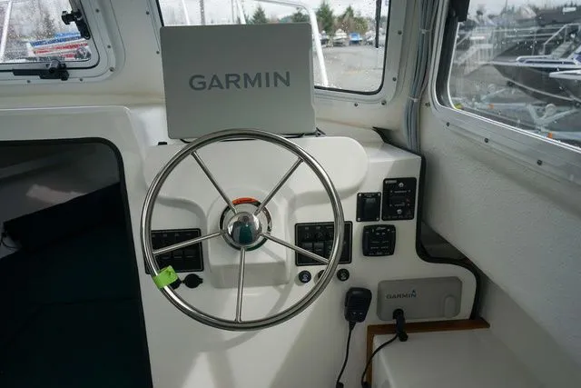 Slide: The Image of C-Dory 25' Cruiser 2025 - 10