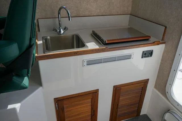 Slide: The Image of Sea Sport Explorer 2400 2025 - 12