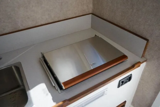 Slide: The Image of Sea Sport Explorer 2400 2025 - 14