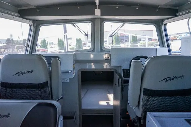 Slide: The Image of Weldcraft 280 Cuddy King 2025 - 17