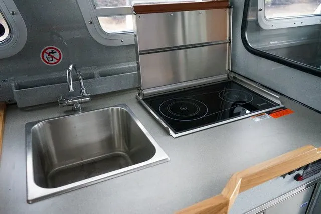 Slide: The Image of Weldcraft 300 Cuddy King 2025 - 12