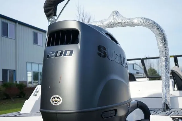 Slide: The Image of Starcraft SVX 210 OB DC 2025 - 4