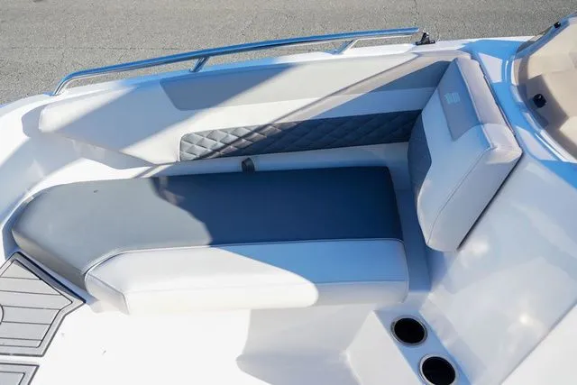 Slide: The Image of Starcraft SVX 171 OB 2025 - 8