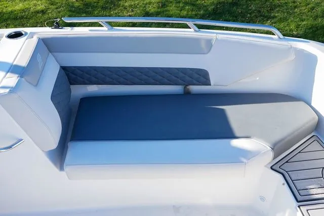 Slide: The Image of Starcraft SVX 171 OB 2025 - 9