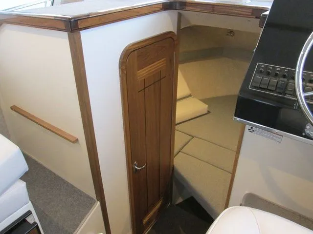 Slide: The Image of Sea Sport Commander 2800 2025 - 12