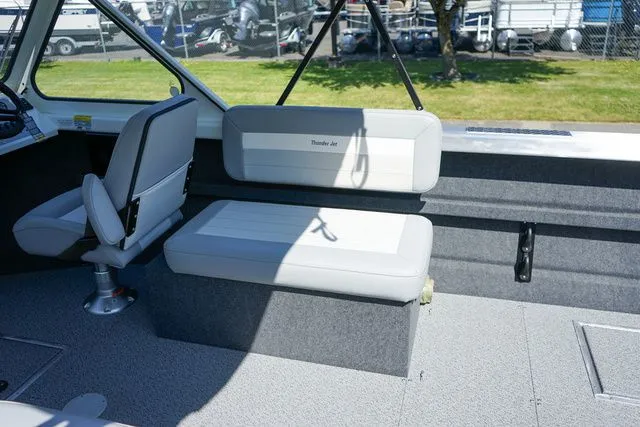 Slide: The Image of Thunder Jet 210 Luxor 2025 - 11