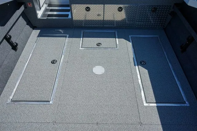 Slide: The Image of Thunder Jet 210 Luxor 2025 - 18