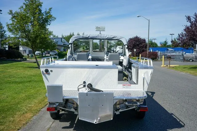 Slide: The Image of Thunder Jet 210 Luxor 2025 - 4