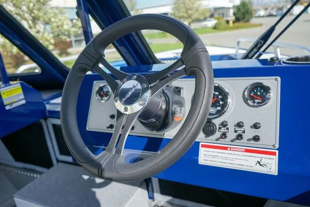 Slide: The Image of Weldcraft 220 Maverick DV 2024 - 9