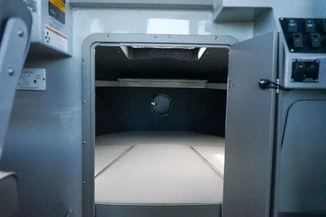 Slide: The Image of Weldcraft 260 Cuddy King 2025 - 18