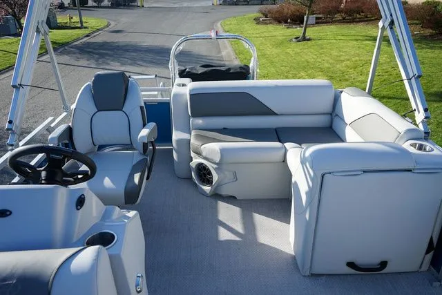 Slide: The Image of Avalon 17 Venture Cruise 2024 - 10