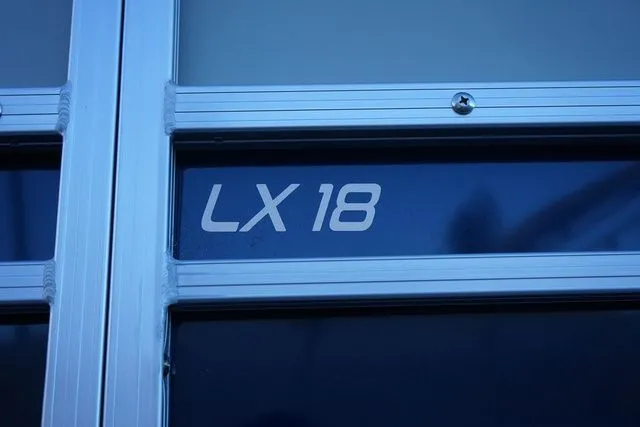 Slide: The Image of Starcraft LX 18 R 2024 - 5