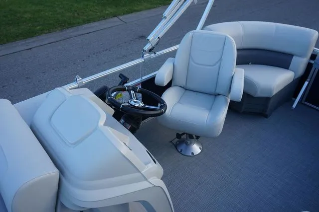 Slide: The Image of Starcraft LX 18 R 2024 - 7