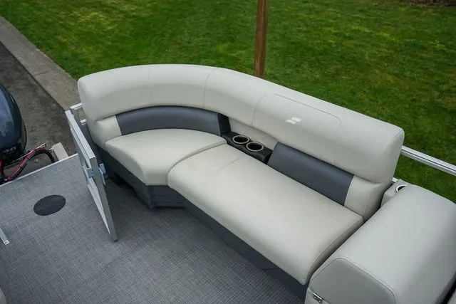 Slide: The Image of Starcraft LX 16 R 2024 - 7