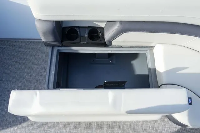 Slide: The Image of Starcraft EX 20 C 2025 - 10