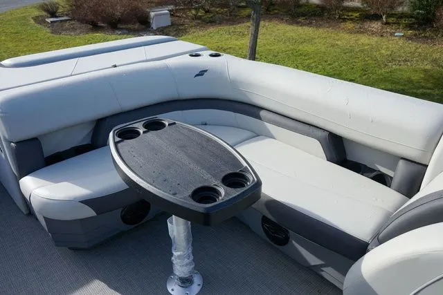 Slide: The Image of Starcraft EX 20 C 2025 - 6