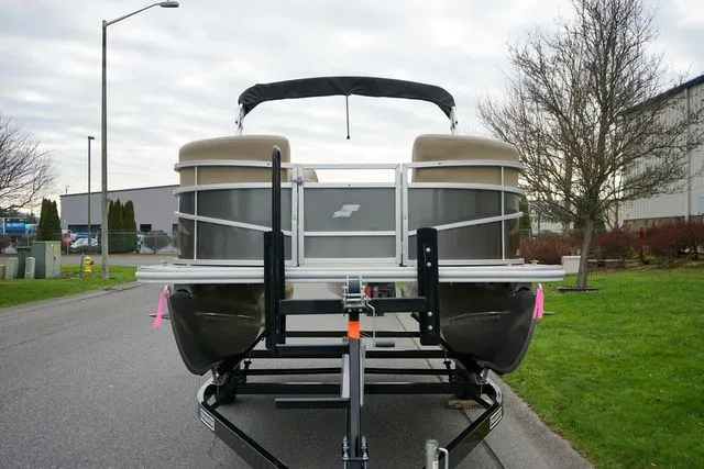 Slide: The Image of Starcraft LX16R 2025 - 6