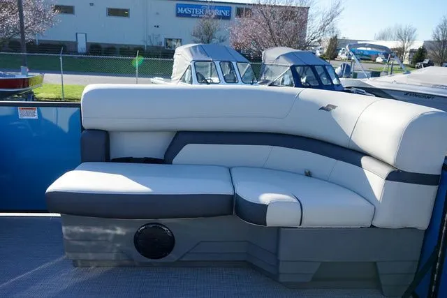 Slide: The Image of Starcraft EXS 1 2025 - 10