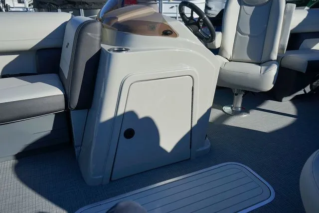 Slide: The Image of Starcraft EXS 1 2025 - 17