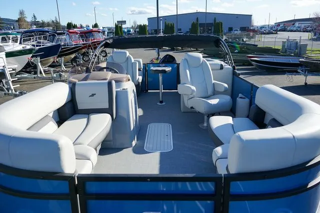 Slide: The Image of Starcraft EXS 1 2025 - 6